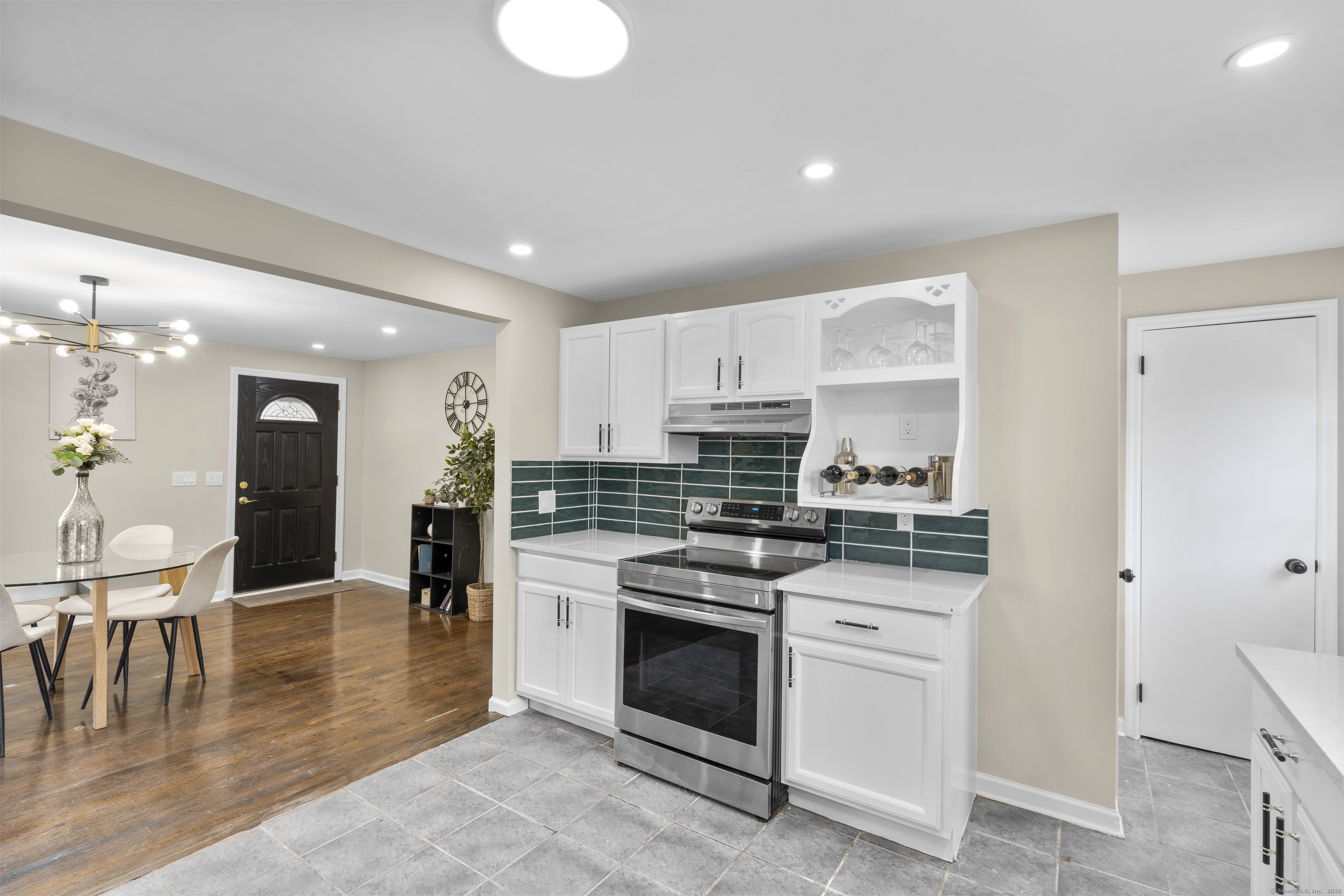 49 Edgecomb, Hamden, 06517, 3 Bedrooms Bedrooms, 0 ,1 BathroomBathrooms,Single Family For Sale,For Sale,Edgecomb,0,24126379