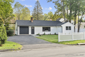 Homes for sale in New Canaan, CT | 101 Parade Hill Rd, New Canaan, CT 06840 | MLS# 24126492