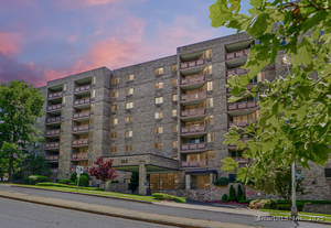 143 Hoyt Street, Unit APT 3B