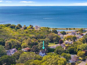 Homes for sale in Waterford, CT | 7 Nichols Ln, Waterford, CT 06385 | MLS# 24125914