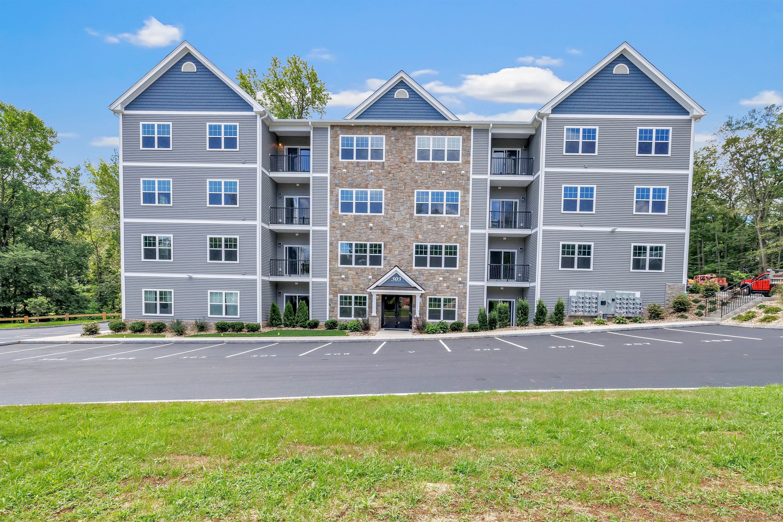 303 Bridgeport, Shelton, 06484, 1 Bedroom Bedrooms, 0 ,1 BathroomBathrooms,Residential Rental,For Sale,Bridgeport,0,24126822