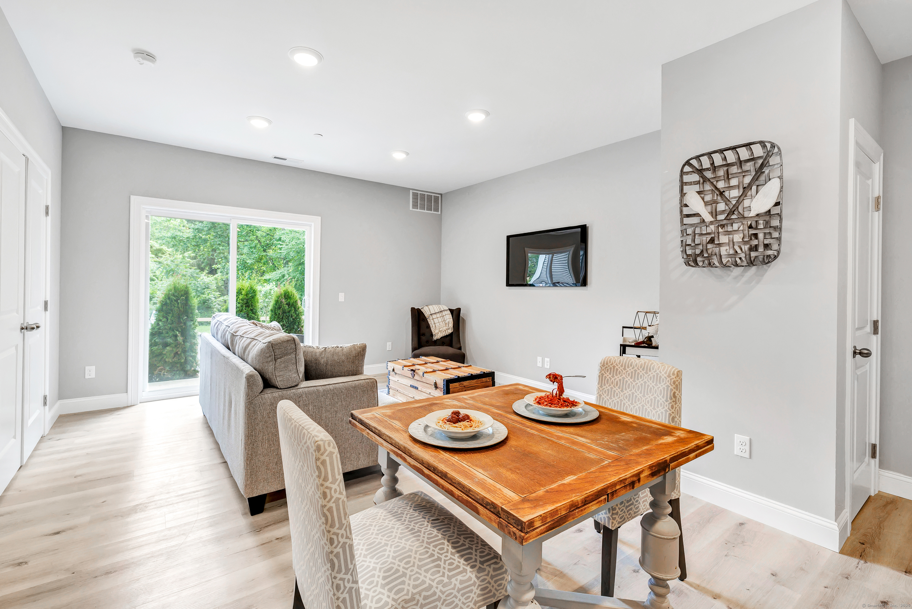 303 Bridgeport, Shelton, 06484, 1 Bedroom Bedrooms, 0 ,1 BathroomBathrooms,Residential Rental,For Sale,Bridgeport,0,24126822