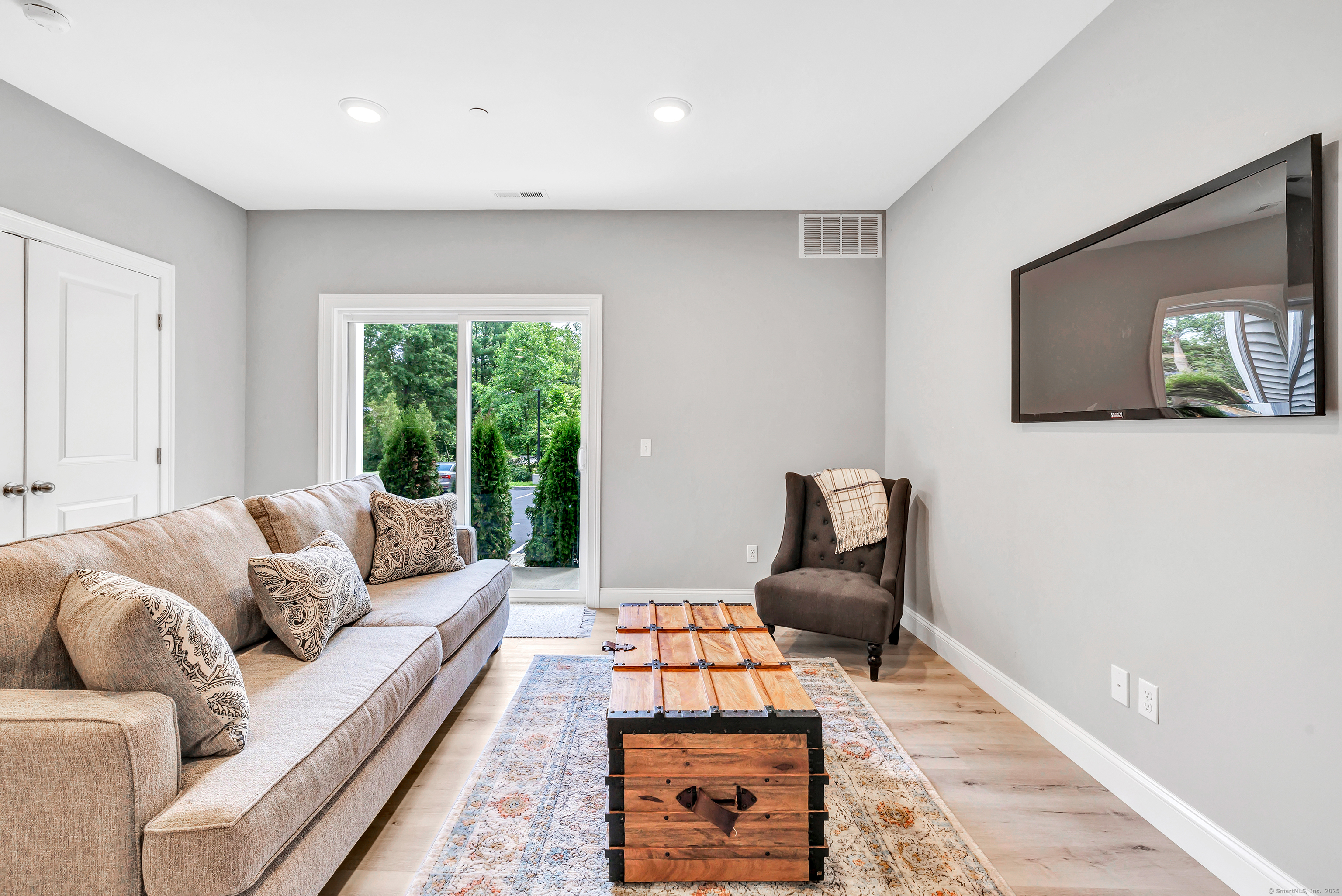 303 Bridgeport, Shelton, 06484, 1 Bedroom Bedrooms, 0 ,1 BathroomBathrooms,Residential Rental,For Sale,Bridgeport,0,24126822