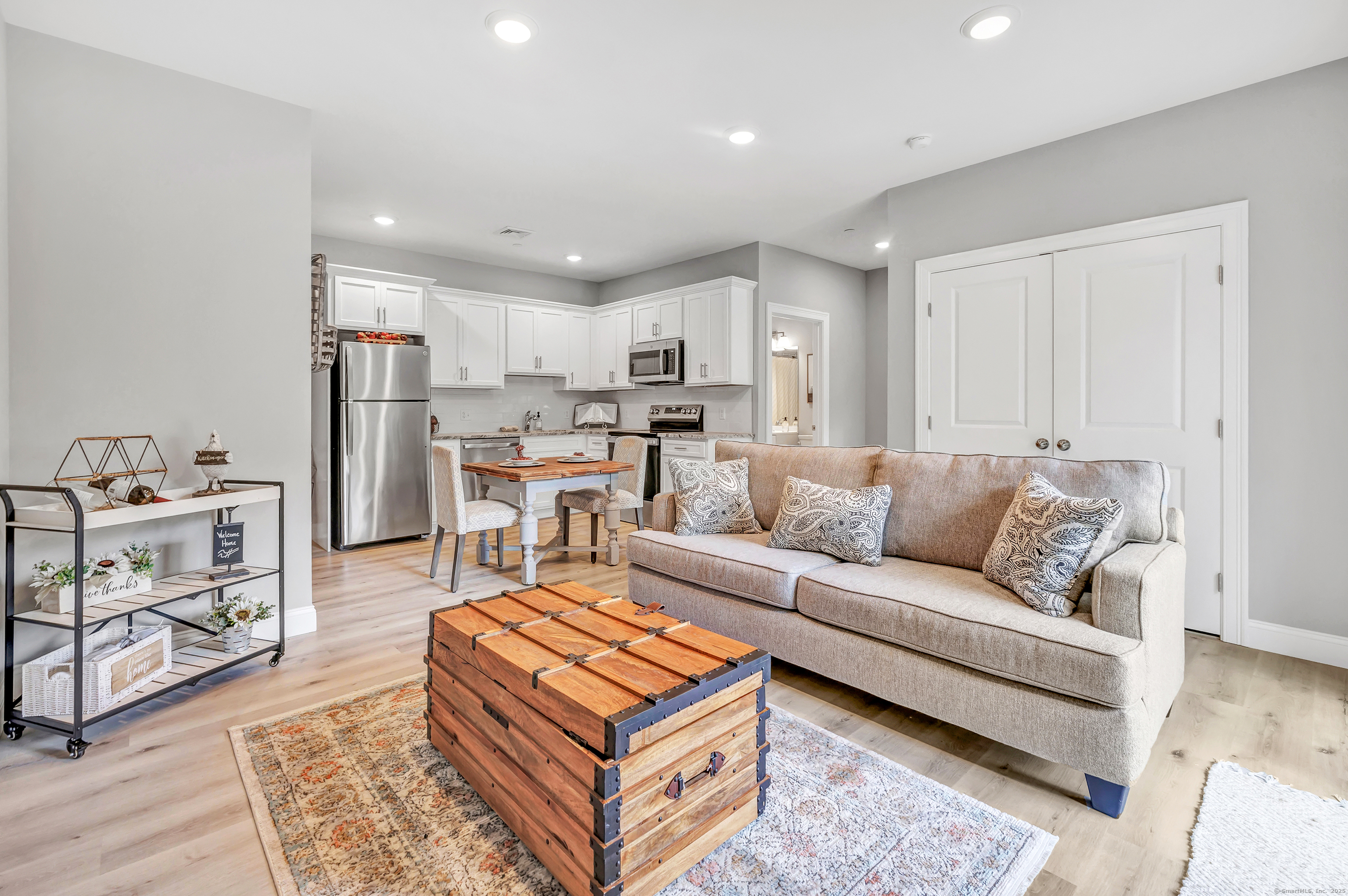 303 Bridgeport, Shelton, 06484, 1 Bedroom Bedrooms, 0 ,1 BathroomBathrooms,Residential Rental,For Sale,Bridgeport,0,24126822