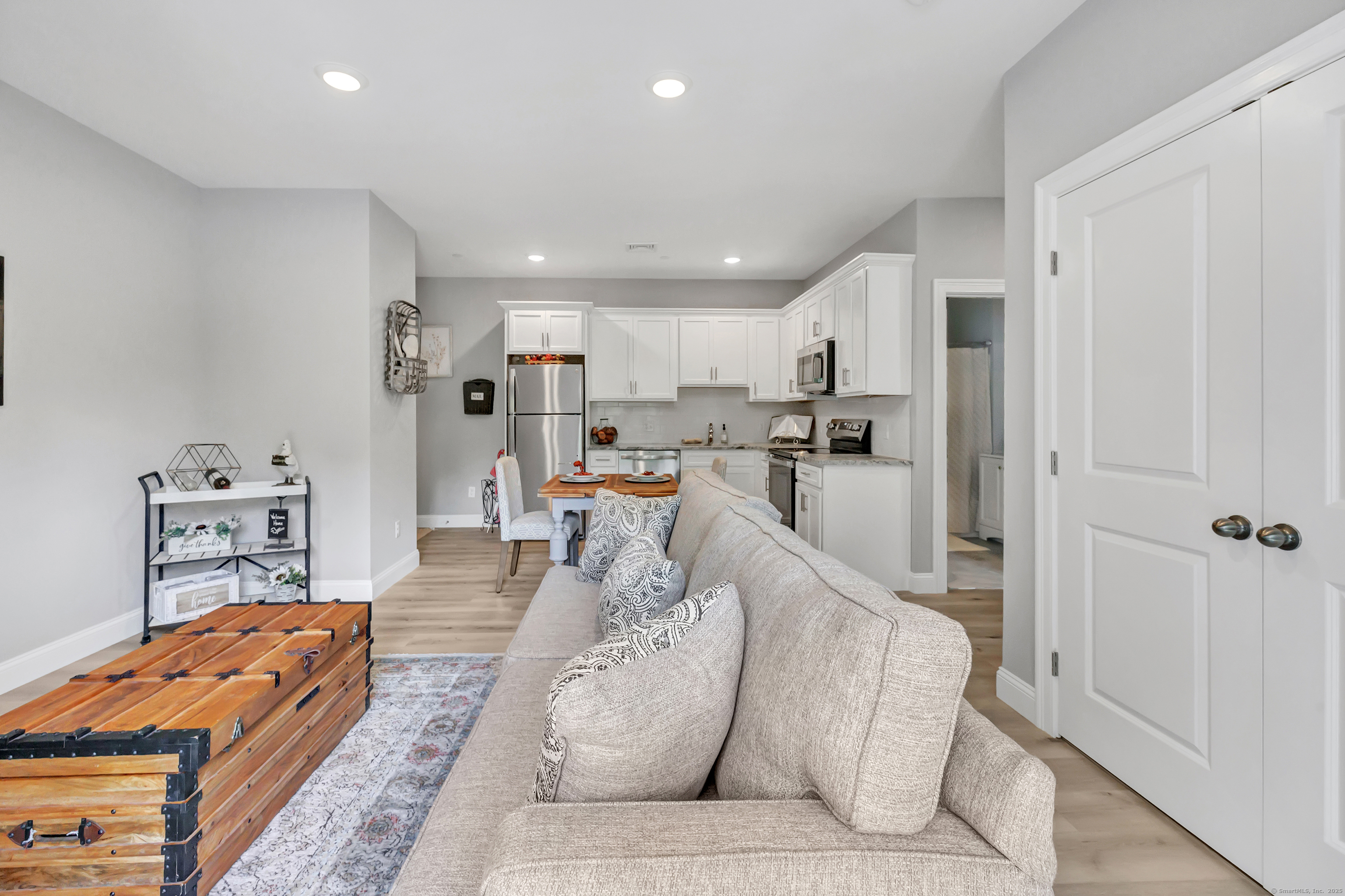 303 Bridgeport, Shelton, 06484, 1 Bedroom Bedrooms, 0 ,1 BathroomBathrooms,Residential Rental,For Sale,Bridgeport,0,24126822