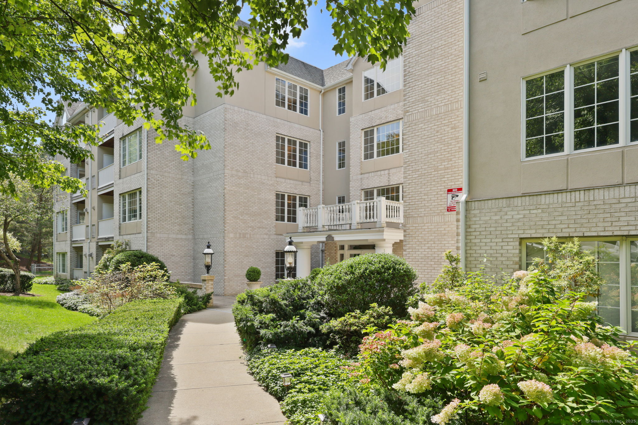 2 Homestead Lane, Greenwich, Connecticut photo 1