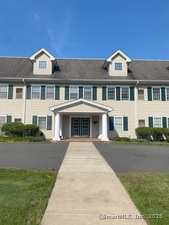 Homes for sale in Wallingford, CT | 380 Main St #4, Wallingford, CT 06492 | MLS# 24126958