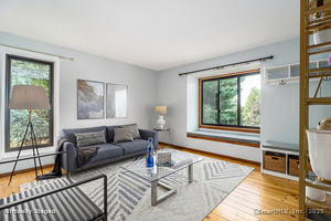 Homes for sale in Naugatuck, CT | 31 Pilgrim Ln, Naugatuck, CT 06770 | MLS# 24124799