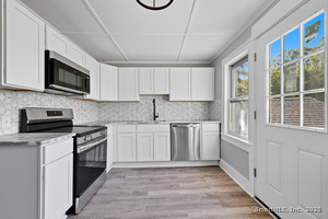 Homes for sale in Plymouth, CT | 785 Main St, Plymouth, CT 06782 | MLS# 24125542