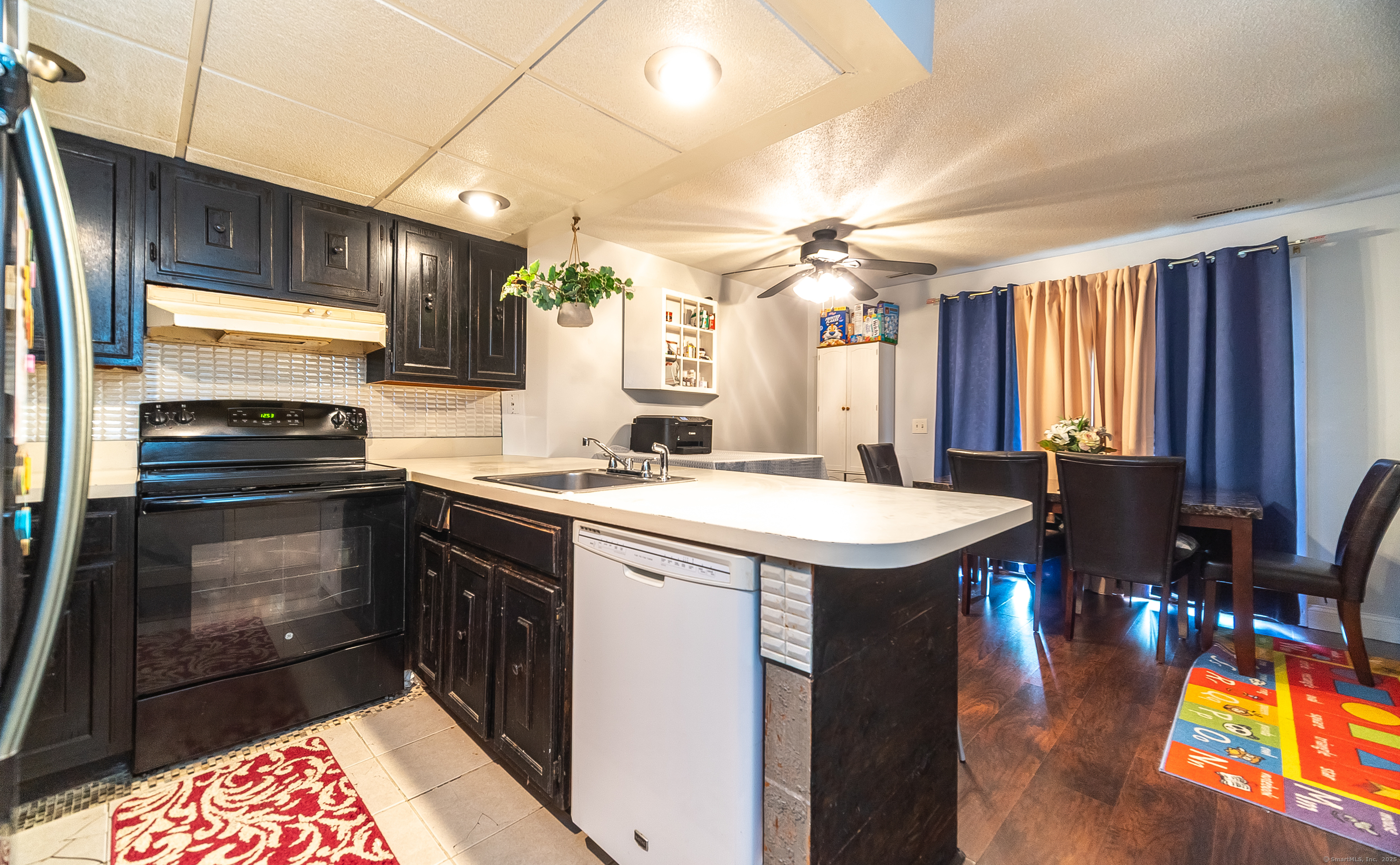 9 Patricia, Bridgeport, 06606, 2 Bedrooms Bedrooms, 0 ,1 BathroomBathrooms,Condo/co-op For Sale,For Sale,Patricia,0,24120601