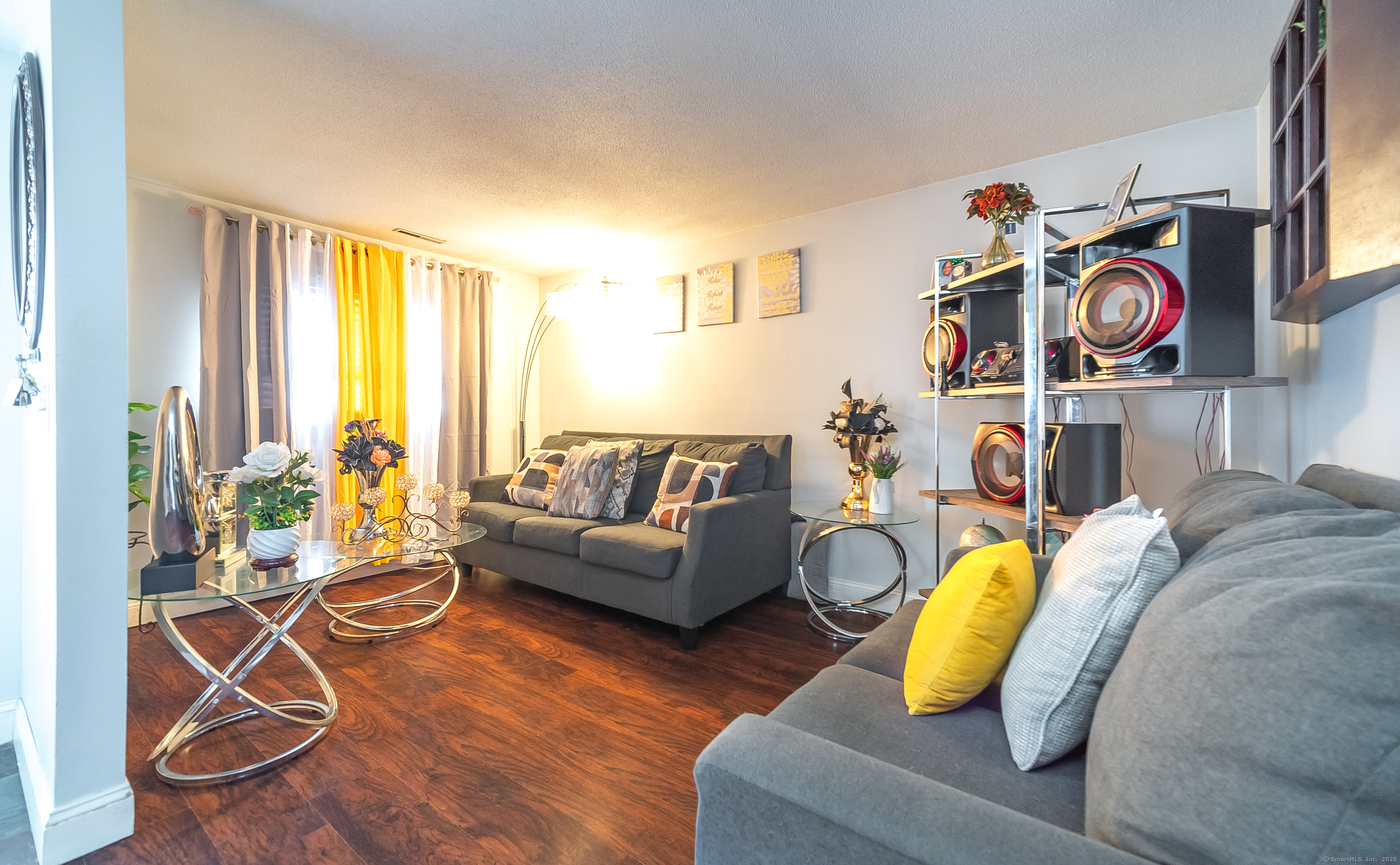 9 Patricia, Bridgeport, 06606, 2 Bedrooms Bedrooms, 0 ,1 BathroomBathrooms,Condo/co-op For Sale,For Sale,Patricia,0,24120601