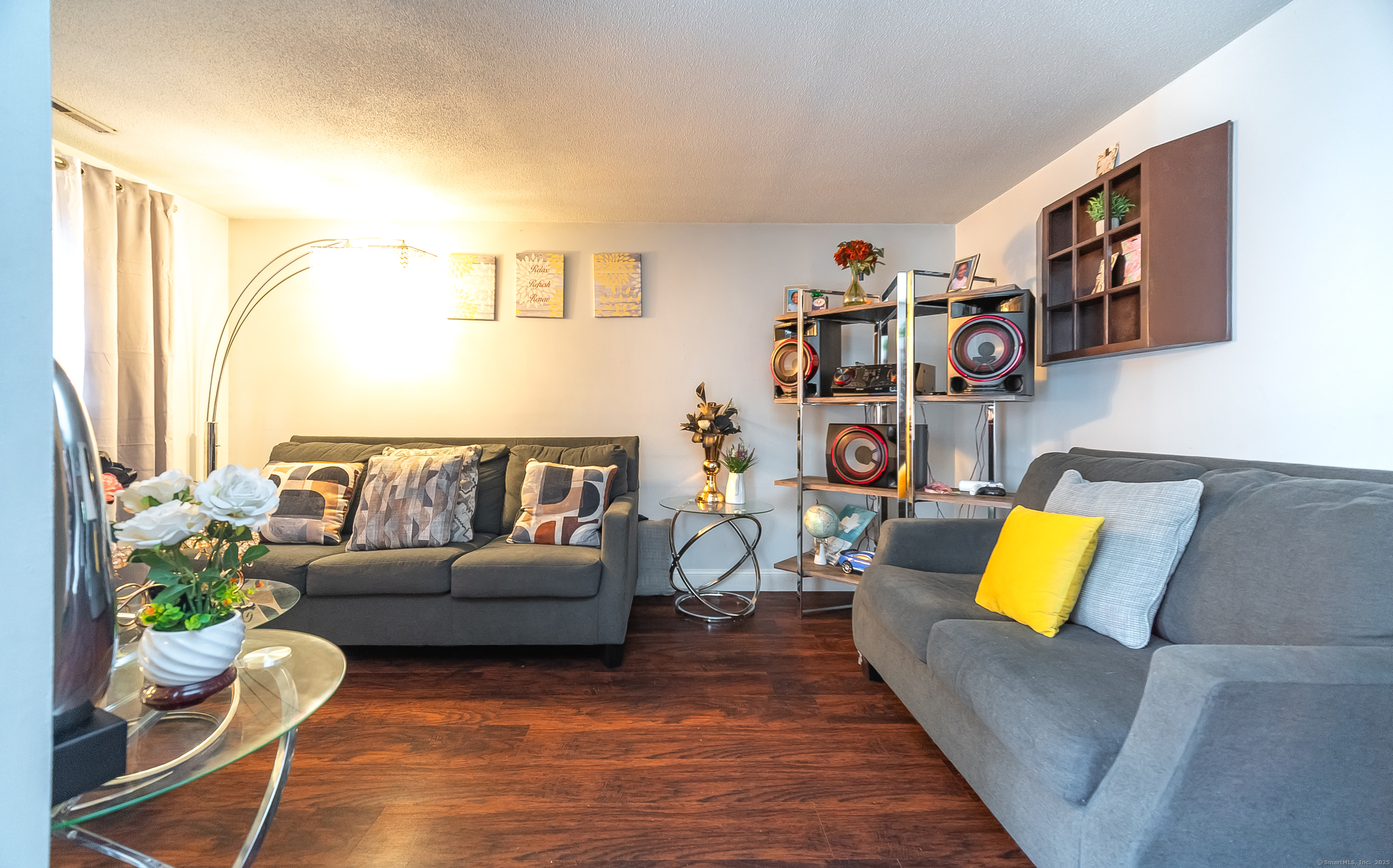 9 Patricia, Bridgeport, 06606, 2 Bedrooms Bedrooms, 0 ,1 BathroomBathrooms,Condo/co-op For Sale,For Sale,Patricia,0,24120601