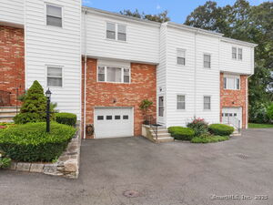 102 Pine Hill Avenue, Unit APT A2