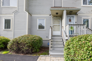 Homes for sale in Naugatuck, CT | 111 Mallane Ln #APT 19A, Naugatuck, CT 06770 | MLS# 24126251