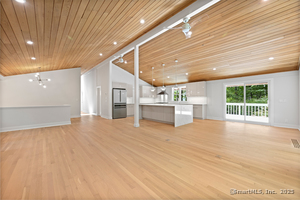 Homes for sale in Westport, CT | 17 Clover Ln, Westport, CT 06880 | MLS# 24126801