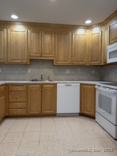 Homes for sale in Wallingford, CT | 380 Main St #7, Wallingford, CT 06492 | MLS# 24126091