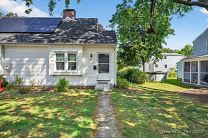 Homes for sale in Manchester, CT | 15 Saint John St, Manchester, CT 06040 | MLS# 24127582