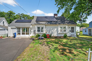 Homes for sale in Manchester, CT | 15 Saint John St, Manchester, CT 06040 | MLS# 24127582