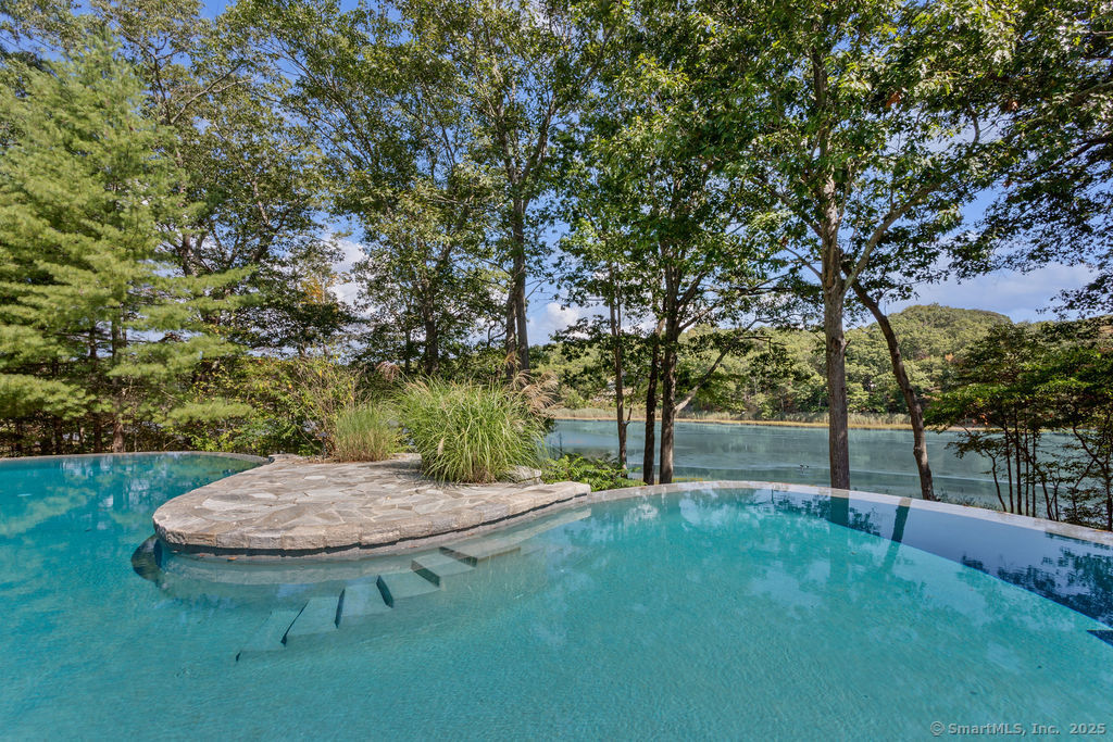 Homes for sale in Guilford, CT | 76 Sachem Head Rd, Guilford, CT 06437 | MLS# 24125722