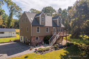 Homes for sale in Putnam, CT | 309 E Putnam Rd, Putnam, CT 06260 | MLS# 24127435