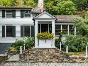 Homes for sale in Salisbury, CT | 50 Main St, Salisbury, CT 06039 | MLS# 24126748