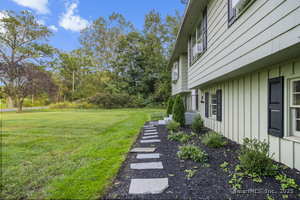 Homes for sale in Suffield, CT | 779 Bridge St, Suffield, CT 06078 | MLS# 24127453