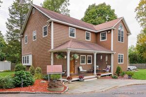 Homes for sale in New Fairfield, CT | 15 Flak Ln, New Fairfield, CT 06812 | MLS# 24127151