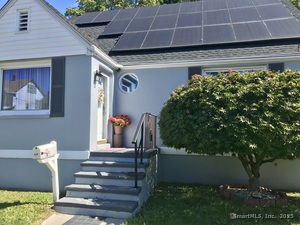 Homes for sale in Stratford, CT | 216 Clover St, Stratford, CT 06614 | MLS# 24126516