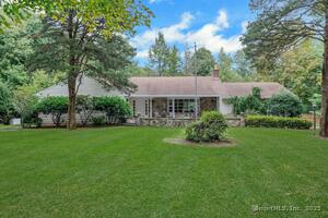 Homes for sale in Stamford, CT | 185 Haviland Rd, Stamford, CT 06903 | MLS# 24126866
