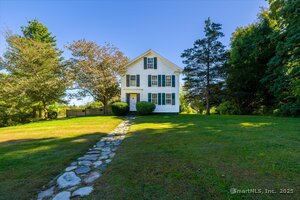 Homes for sale in Woodstock, CT | 101 Child Hill Rd, Woodstock, CT 06281 | MLS# 24125003