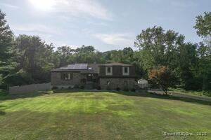 Homes for sale in North Haven, CT | 2262 Ridge Rd, North Haven, CT 06473 | MLS# 24120552