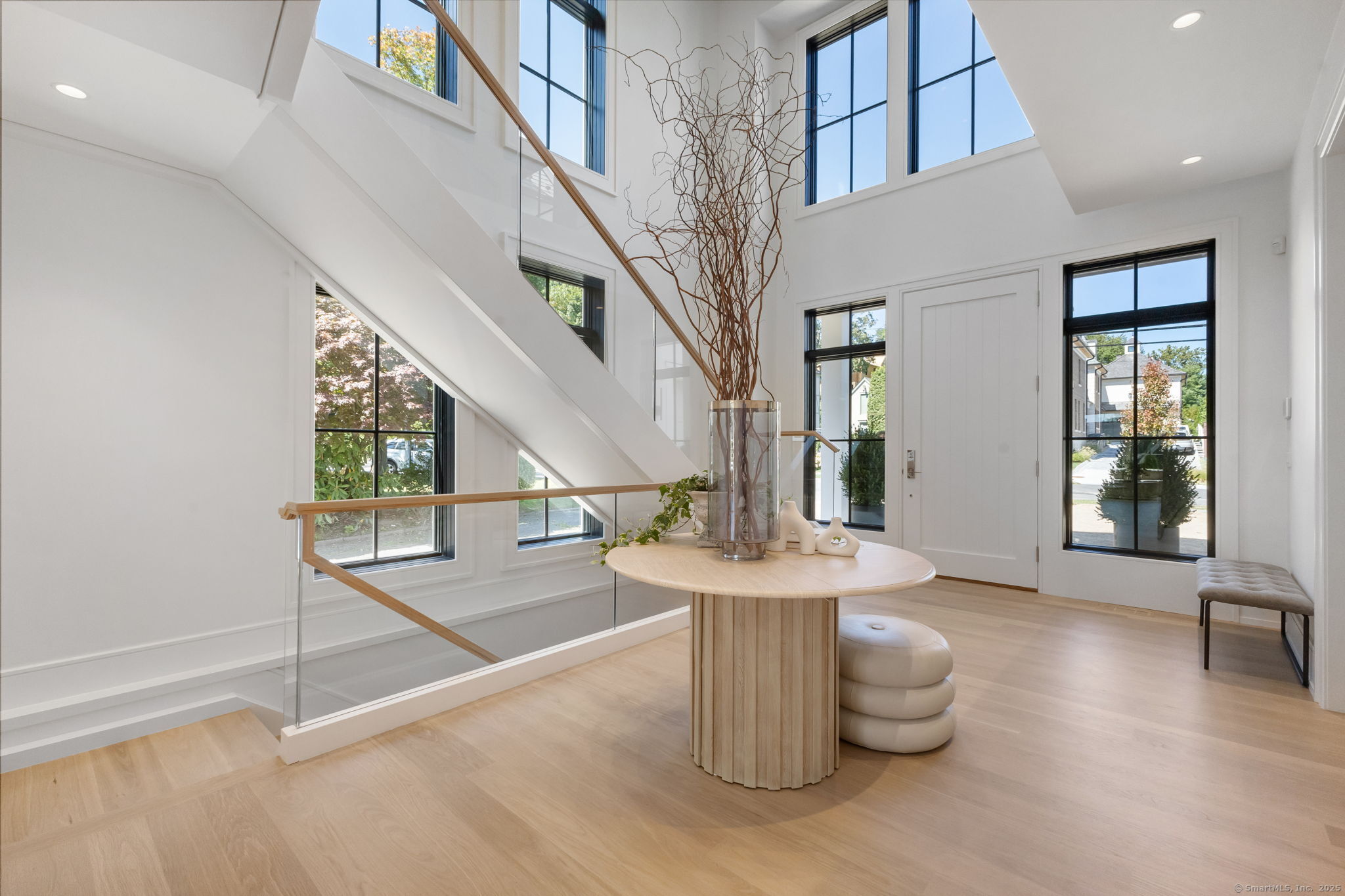 Greenwich, Connecticut, 06830, United States, 5 Bedrooms Bedrooms, ,5.5 BathroomsBathrooms,Residential,For Sale,1959993