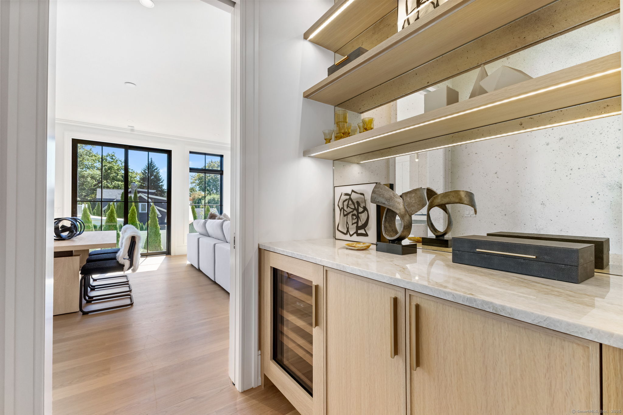 Greenwich, Connecticut, 06830, United States, 5 Bedrooms Bedrooms, ,5.5 BathroomsBathrooms,Residential,For Sale,1959993