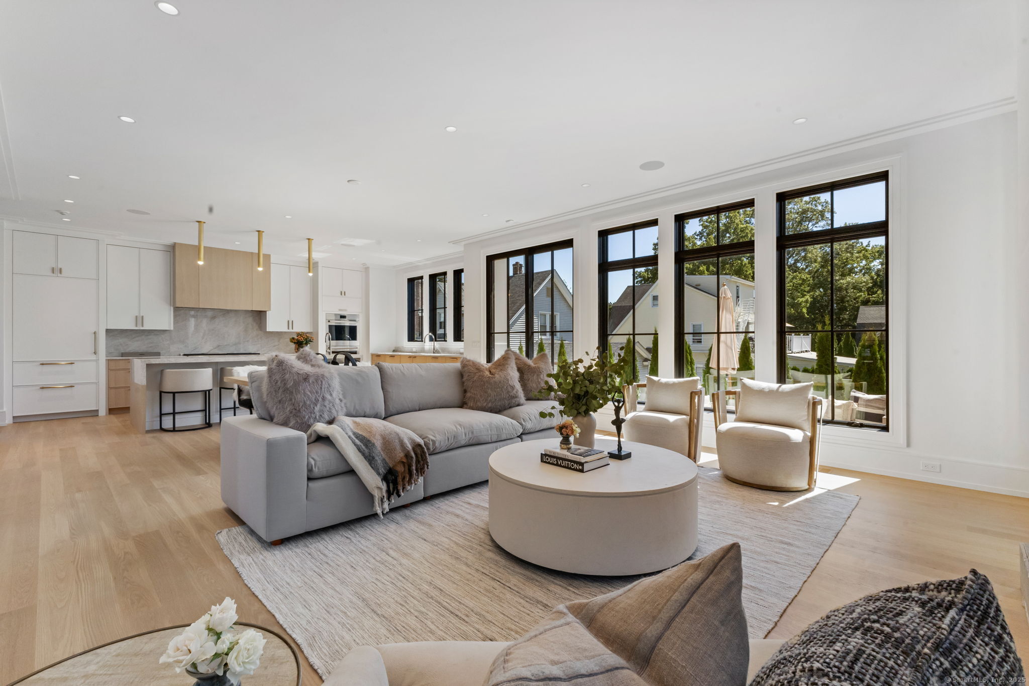 Greenwich, Connecticut, 06830, United States, 5 Bedrooms Bedrooms, ,5.5 BathroomsBathrooms,Residential,For Sale,1959993