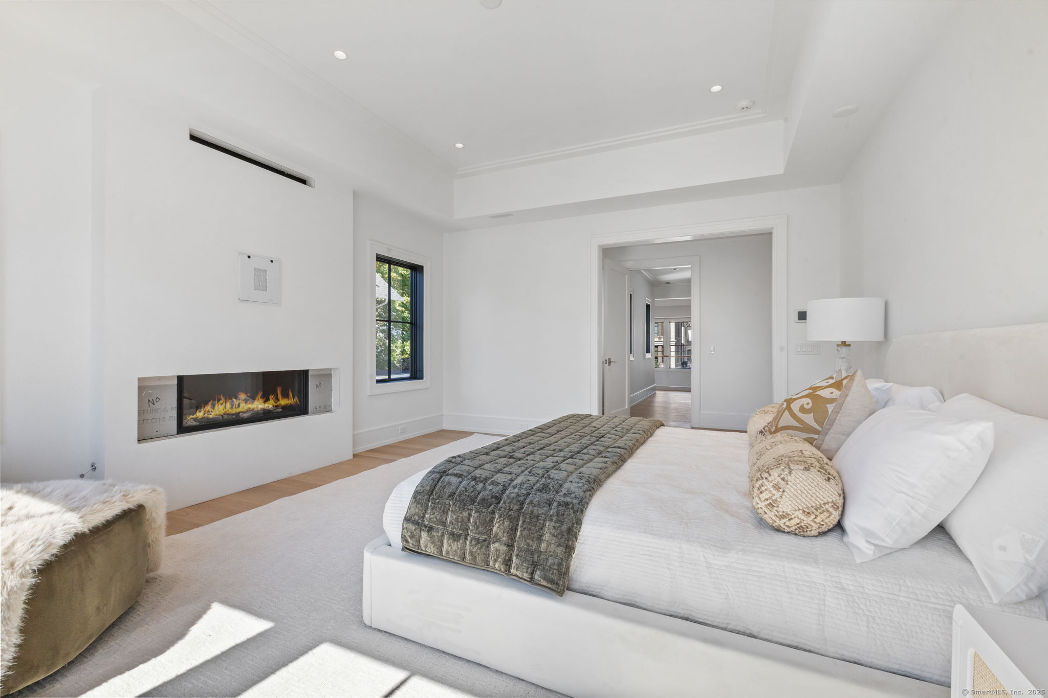 Greenwich, Connecticut, 06830, United States, 5 Bedrooms Bedrooms, ,5.5 BathroomsBathrooms,Residential,For Sale,1959993