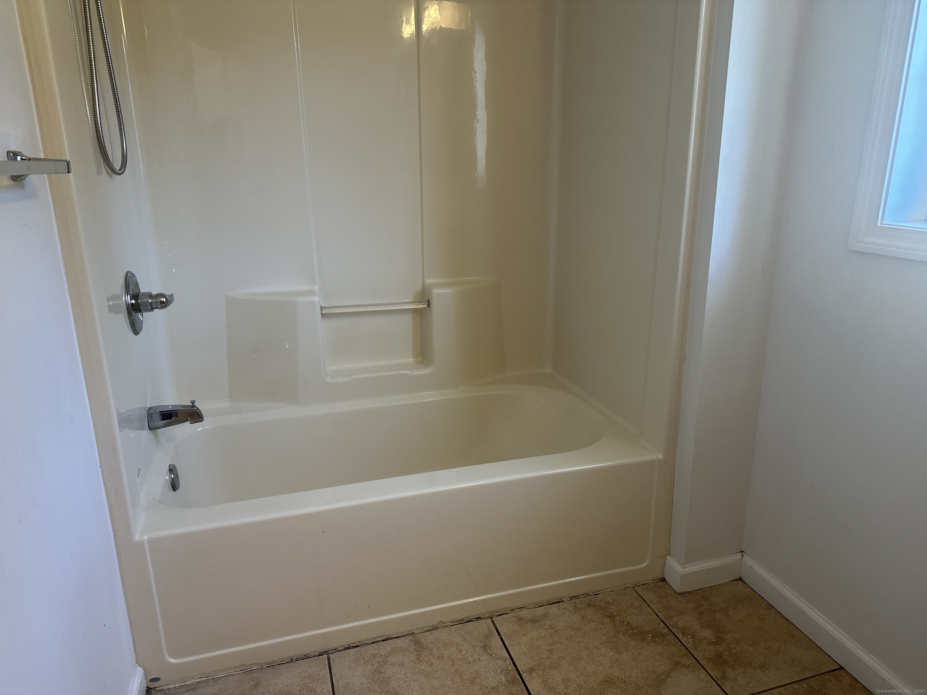 22 Coolidge, East Haven, 06512, 2 Bedrooms Bedrooms, 0 ,1 BathroomBathrooms,Residential Rental,For Sale,Coolidge,0,24126763