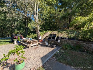 Homes for sale in Middlebury, CT | 541 Benson Rd, Middlebury, CT 06762 | MLS# 24128030