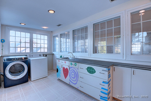 Homes for sale in Wethersfield, CT | 615 Ridge Rd, Wethersfield, CT 06109 | MLS# 24119936