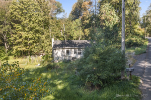 Homes for sale in Southbury, CT | 301 Berkshire Rd, Southbury, CT 06488 | MLS# 24127702