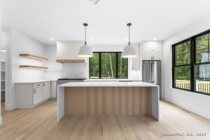 Homes for sale in Stratford, CT | 170 Oronoque Ln #95, Stratford, CT 06614 | MLS# 24128105