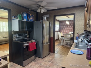 Homes for sale in Waterbury, CT | 69 Tree Hill Rd, Waterbury, CT 06708 | MLS# 24128103