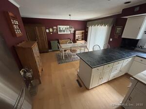 Homes for sale in Middlebury, CT | 80 Pine Hollow Dr, Middlebury, CT 06762 | MLS# 24127773