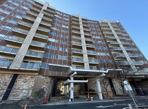 Homes for sale in Hartford, CT | 30 Woodland St #APT 3D, Hartford, CT 06105 | MLS# 24128235