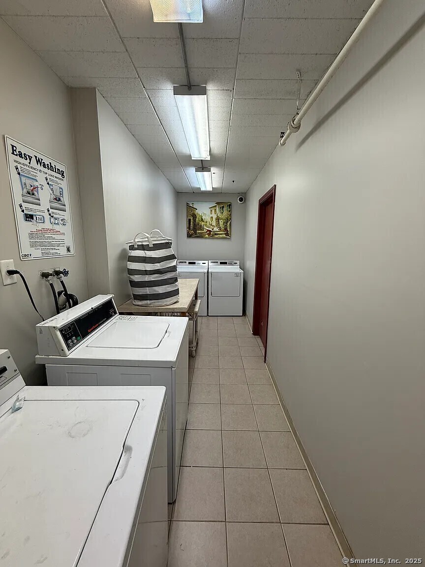 330 Blake, New Haven, 06515, 3 Bedrooms Bedrooms, 0 ,2 BathroomsBathrooms,Residential Rental,For Sale,Blake,0,24126272