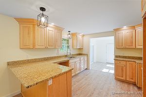 Homes for sale in Pomfret, CT | 815 Mashamoquet Rd, Pomfret, CT 06259 | MLS# 24127886