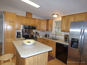 Homes for sale in Southington, CT | 27 Brookside Dr, Southington, CT 06489 | MLS# 24128425