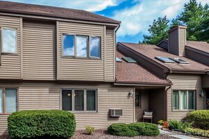 Homes for sale in New Milford, CT | 42 Twin Oaks #42, New Milford, CT 06776 | MLS# 24128354