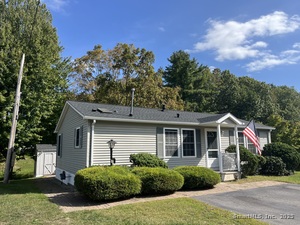 Homes for sale in Southington, CT | 27 Brookside Dr, Southington, CT 06489 | MLS# 24128425