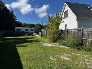 Homes for sale in New London, CT | 30 Margaret St, New London, CT 06320 | MLS# 24128567