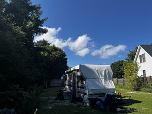 Homes for sale in New London, CT | 30 Margaret St, New London, CT 06320 | MLS# 24128567